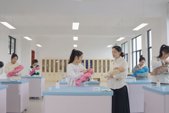长沙幼儿师范高等专科学校打造多专业协同发展体系：“师范转型”下的“从容应对”
