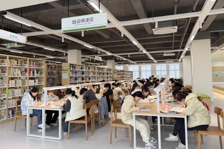 长沙电力职院新图书馆启用，赋能师生成长