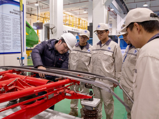 以人才“变量”撬动发展“增量”——看湖南铁道职业技术学院如何破解轨道交通人才供给难题