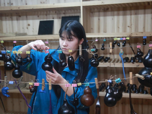 漆木润青春，通道职中课后兴趣小组点亮非遗传承之路