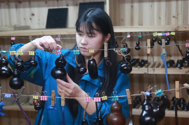 漆木润青春，通道职中课后兴趣小组点亮非遗传承之路