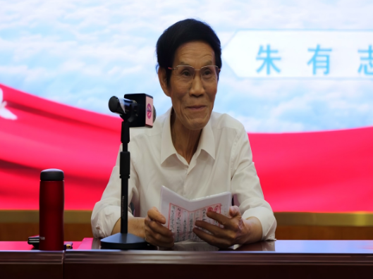 扎根泥土践初心，服务人民续长征——省道德模范朱有志同志为湖南机电职院师生作专题报告