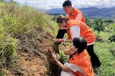 湖南工程职院“丹崖治灾·橙兴里溪”三下乡实践团调研智慧橙园构建防灾兴农一体化模式