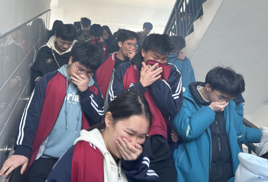 通道侗族自治县职业技术总校开展2025年春季应急消防演练活动