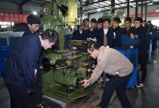 湖南机电职业技术学院：“四圈同心”打造助推产业发展的技能人才“孵化器”