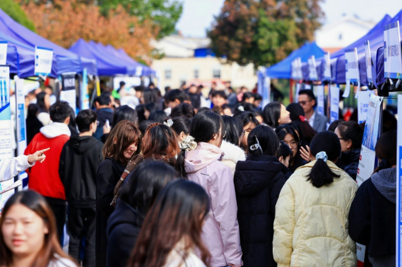 匠心筑梦，才聚工程——湖南工程职院举办2026届毕业生秋季校园招聘会