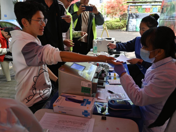 热血青春，为爱举手——湖南工程职业技术学院无偿献血活动传递生命温暖