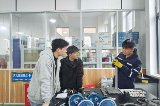 湖南化工职业技术学院：技能报国  青春无悔——记国家集训队选手刘高阳同学的成长之路