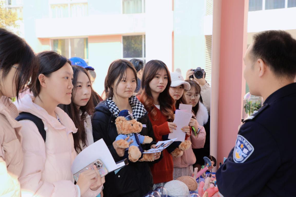 长沙商贸旅游职业技术学院：筑牢青春防线，校警联动密织禁毒防艾安全网