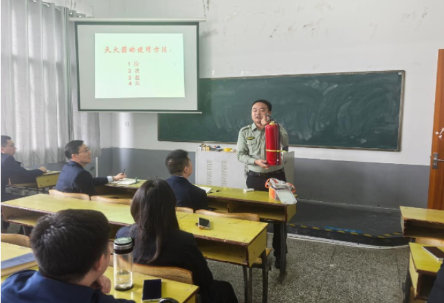 长沙航院机制学院举办消防安全知识培训