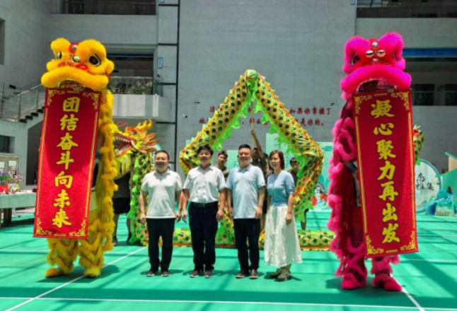 龙腾狮跃、花鼓登场，湖南有色金属职院这场“沉浸式”游园活动很带感！