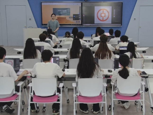 用“数智之美”沁润学生心灵——湖南外国语职业学院教师罗圈芝的教育故事