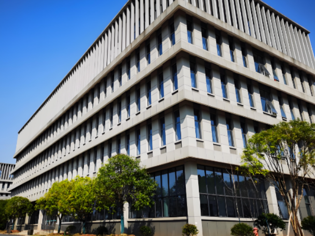 湖南汽车工程职业大学多名教师参加全市教育工作大会
