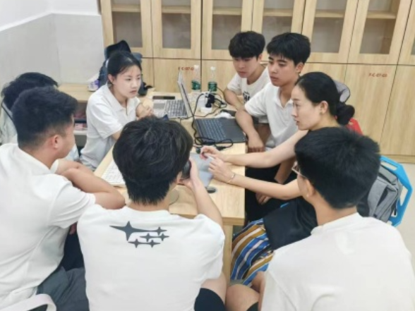 湖南铁道职业技术学院“神激妙算——基于SFFNet的轨道侵限智能检测设备”项目荣获株洲高新区20万元资助