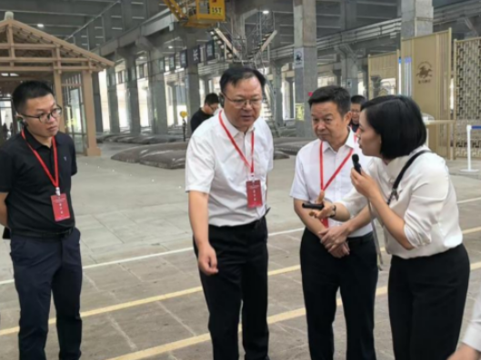 湖南化工职业技术学院党委书记陈超应邀出席第十二届职业教育与城市发展高层对话会
