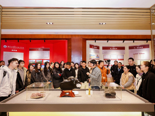 湖南工程职业技术学院开展新进教职工校史教育