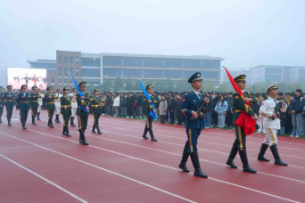 匠心筑梦担使命 湖南化工职院 2026 春季开学第一课暨升旗仪式