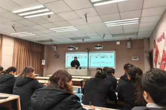 长沙航院马克思主义学院开展思政VR系统与AI赋能思政课实践教学培训