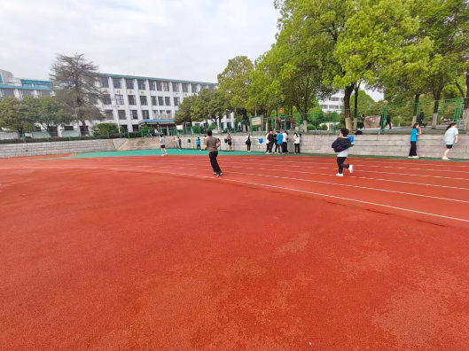 轻轻一碰，即刻开跑 长沙航院打造点亮学生体质提升新赛道