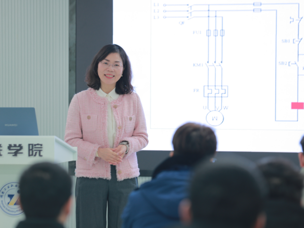 以“匠心课堂”育“时代工匠” ——湖南工业职业技术学院教师龚娟的育人故事