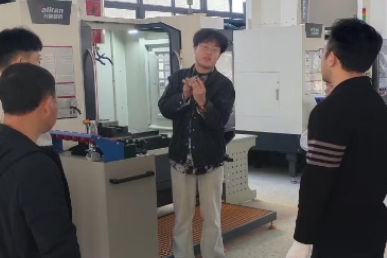 深化产教融合，提升专业能力‌——‌临武职中举办数控技术师训活动