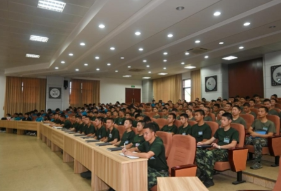 长沙航院：心育中心开展“5•25” 大学生心理健康主题讲座