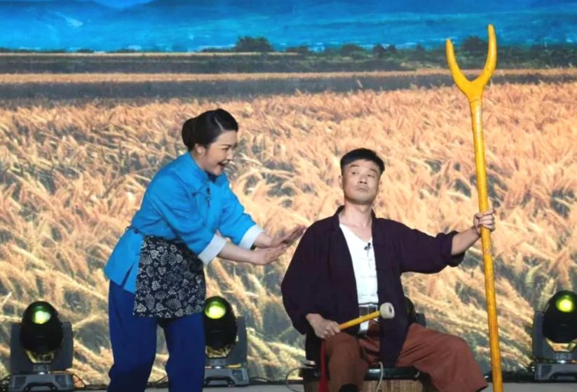 湖南安全职院：花鼓小戏点亮校园夜