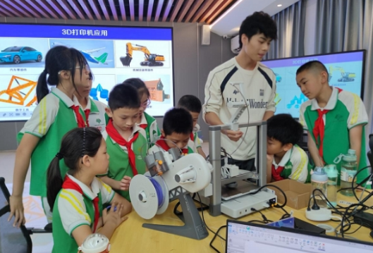 湖南工程职院：科普基地赋能成长 职普融通播种科学梦想