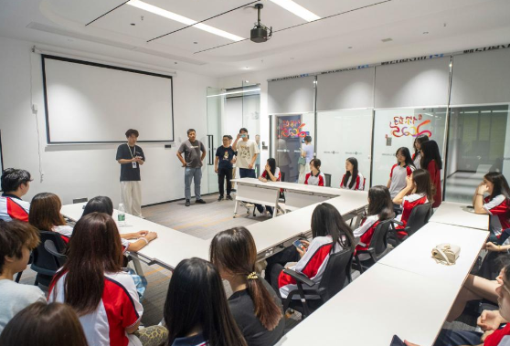 衡阳市中南科技财经管理学校：把“电商课堂”搬进直播室