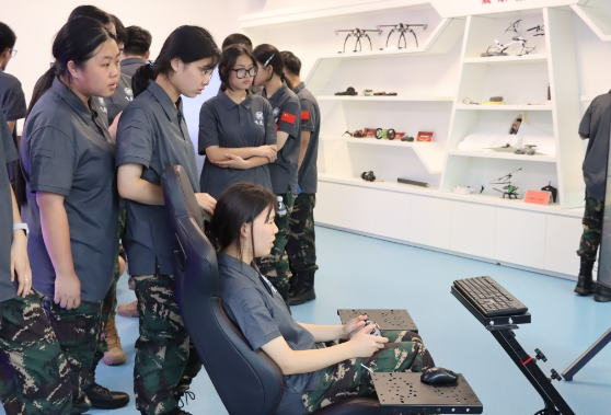 湖南现代物流职业技术学院：学工与校企合作党支部赴芙蓉区武装部开展主题党日活动
