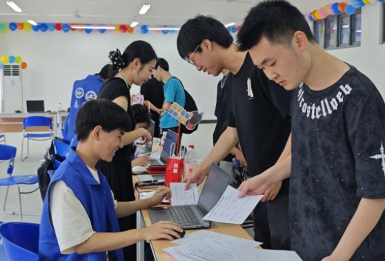湖南安全技术职业学院：打造暖心毕业季活动  践行“三全育人”理念