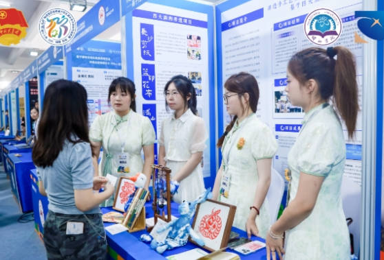 职教生的创业双肩包里有什么？——政策“撑腰”让青春梦想装满行囊