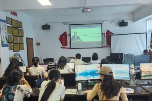 暑期研课不停歇 倾力备赛显担当 —— 湖南工程职院马克思主义学院与校外专家开展集体研课备赛