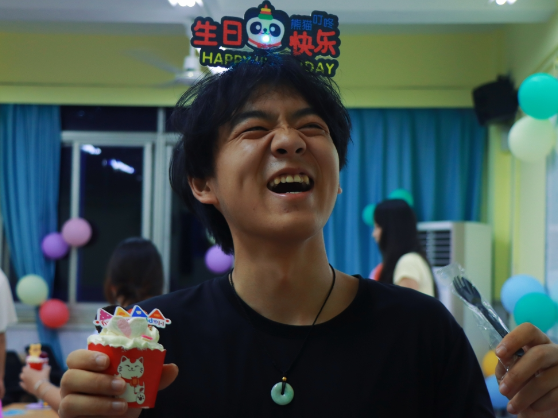 湖南信息职院创新举办“期末+生日”主题团体辅导活动