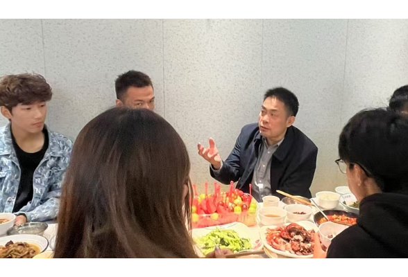 共话发展，畅所欲言的校长午餐会