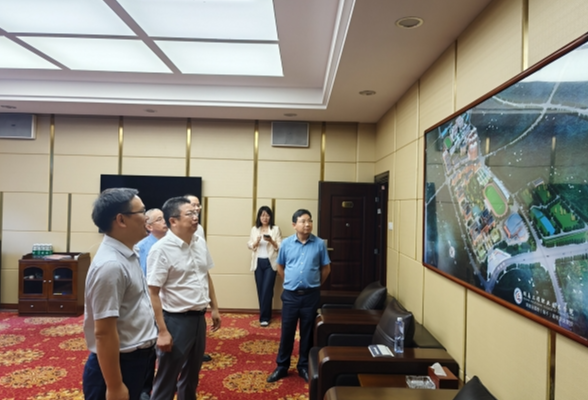 中南大学教授谭静强受邀来湖南工程职院开展学术交流