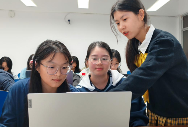 学生化身“小老师”，这堂“朋辈课”干货满满