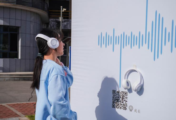 一场能“拥抱”的展览，让好故事在手心发热