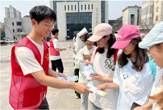 湖南财工职院：开展第30个“世界防治结核病日”宣传教育系列活动
