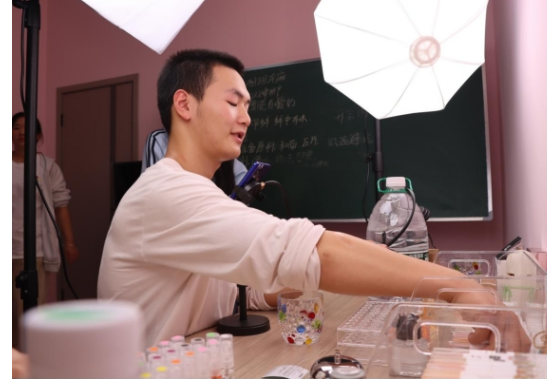 文科土壤结出产教融合硕果：湖南汽车工程职业大学打造商贸人才培养新高地