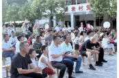 湖南工业职院：学生党员以话剧对话辰溪英烈