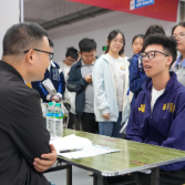 张家界航院举办2027届毕业生秋季双选会暨宏志助航计划专场招聘会