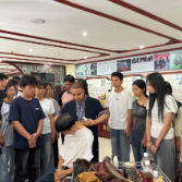 江华职业中专学校组织智慧健康养老服务专业学生赴县民族中医医院开展见习