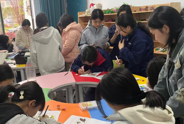 我们和春天撞了个满怀 ——衡东县职业中专学校开展感官唤醒心理团体辅导活动