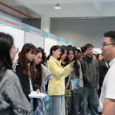 2300个岗位“职”达校园！益阳医专2026年春季双选会助力毕业生高质量就业