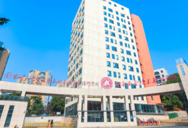 赴一场书香之约：湖南安全职院志愿者再进长沙特校陪伴孩子共读绘本