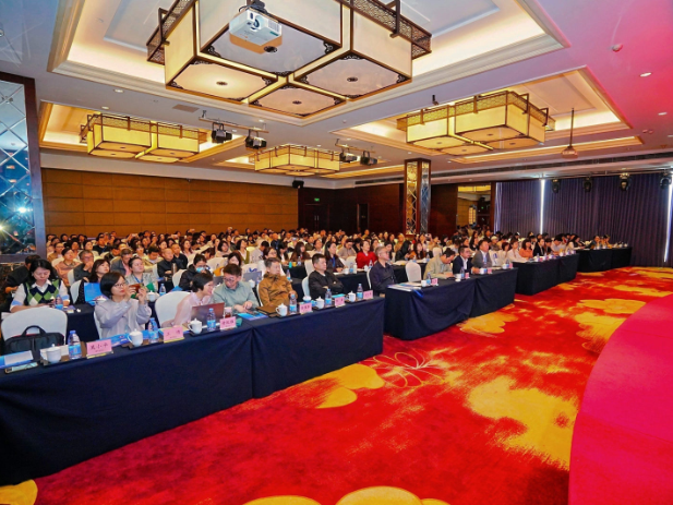 聚焦2026年湖南职教周| 湖南汽车工程职业大学牵头承办2026年全省数字教材建设与应用交流会