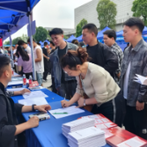 株洲市2026年春季退役军人、军属专场招聘会在湖南汽车工程职业大学圆满举办