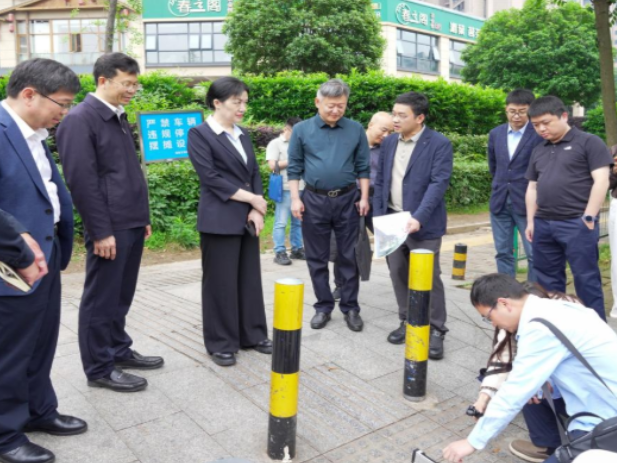 聚焦2026年湖南职教周| 长沙市政协到长沙职院技术学院专题调研周边无障碍设施建设