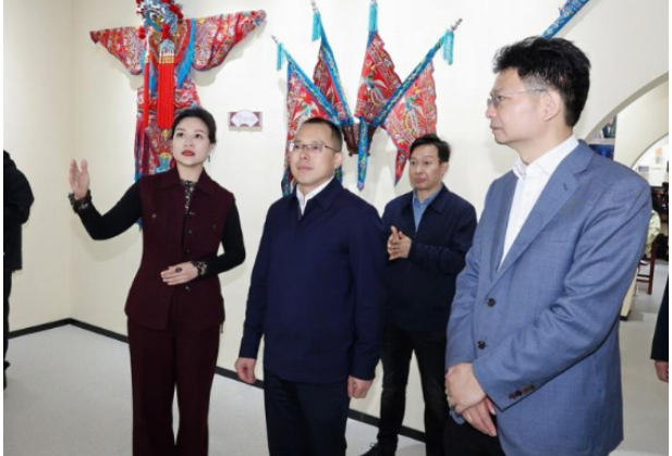构建“非遗+专业+文创”育人模式，长沙商贸旅游职院助力湖湘非遗“活”起来